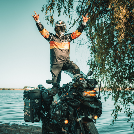 Saschi On Tour: A Second Chapter on Two Wheels