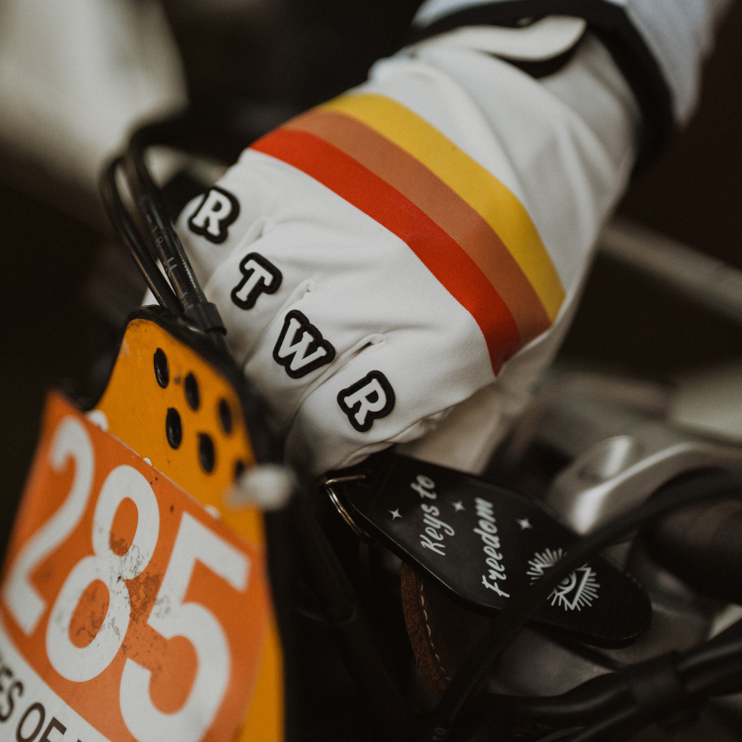 RTWR MTRS 1984 Gloves – White Like Dust, Built for the Ride