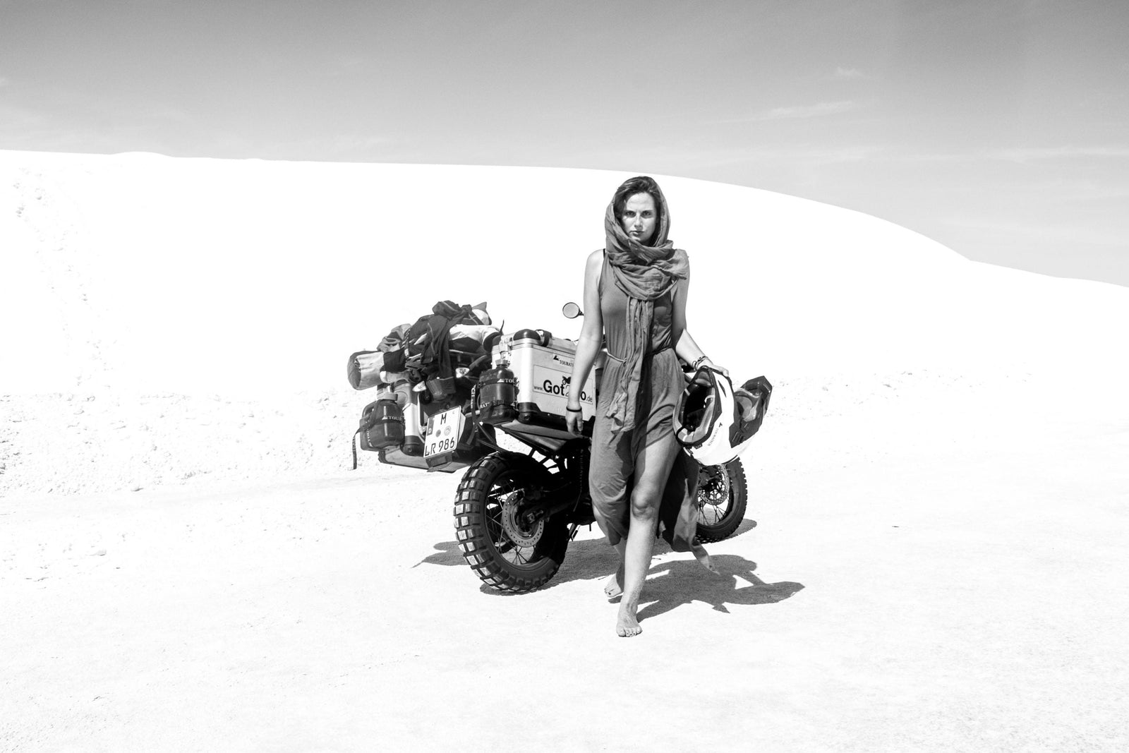 Lea Rieck travelling by motorcycle on her Triumph Tiger 800