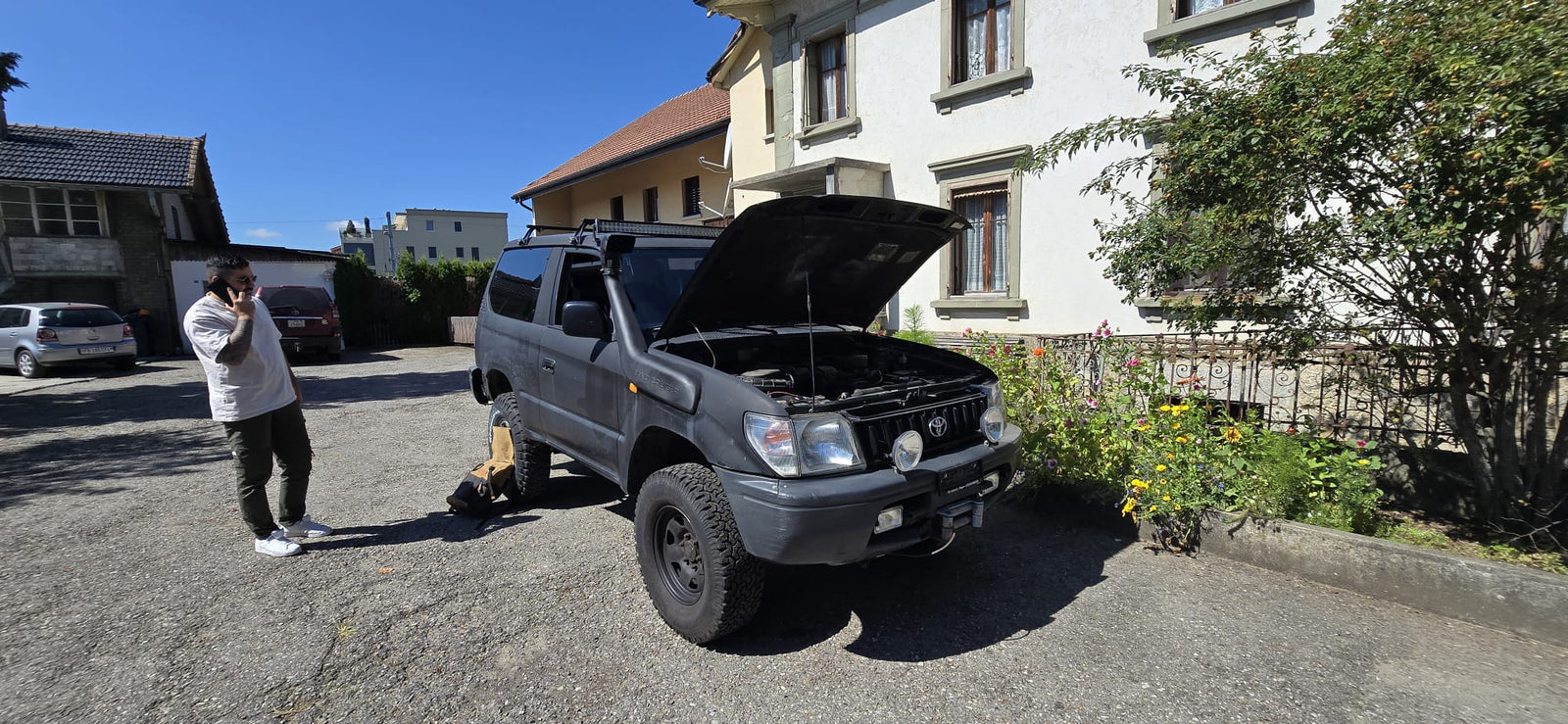 I Bought the Cheapest Toyota Land Cruiser in Switzerland. It Was the Best Bad Decision I’ve Ever Made.